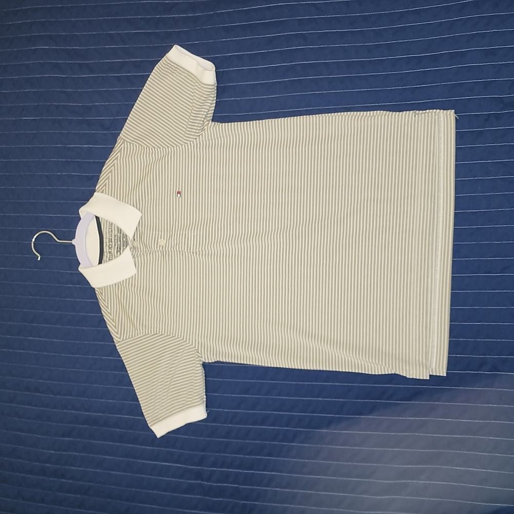 Gray and White Polo 10/12